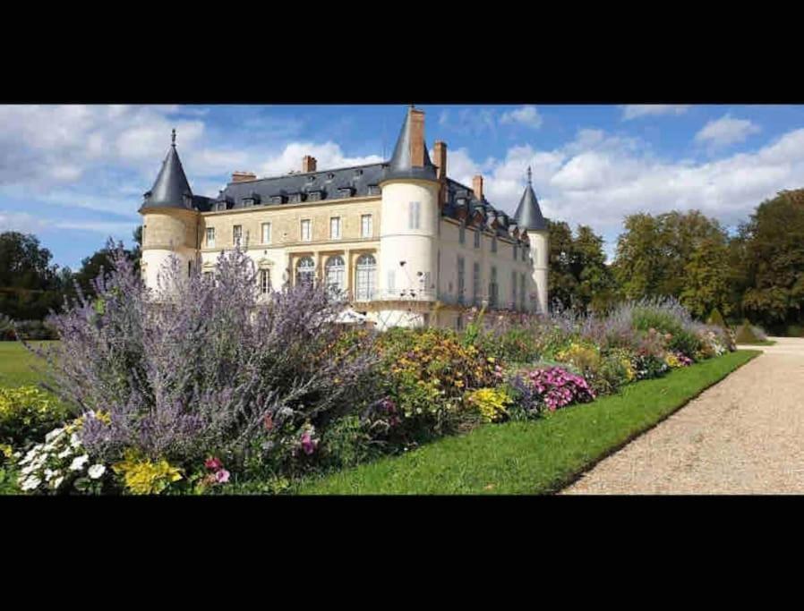 Cosy 3 Pieces En Face De La Gare Apartamento Rambouillet Exterior foto